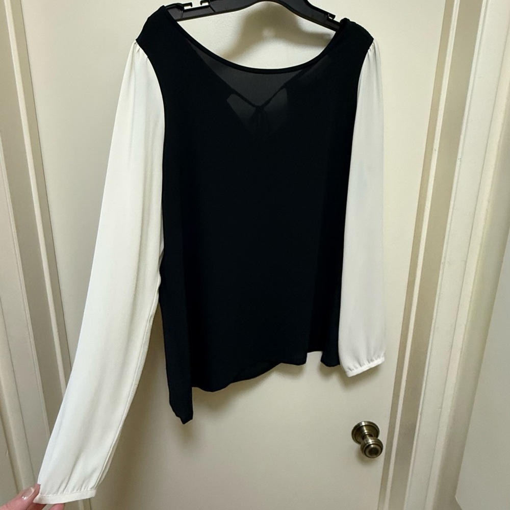 LOFT Black and White Blouse